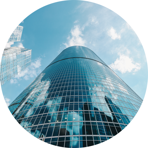 2focusplus imagem finanças empresariais edificio alto com espelhos